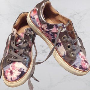 Steven Natural Comfort Silver Floral Sneakers - Size 7 - Lace Up